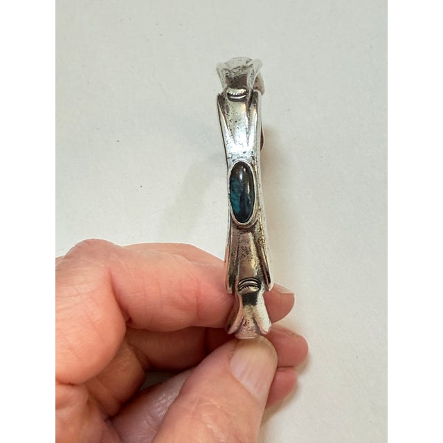 Metal Vintage Southwestern Native American Style Sterling Silver Turquoise Cuff Bracelet – Hand-Chiseled Ingot Style For Sale - Image 7 of 10