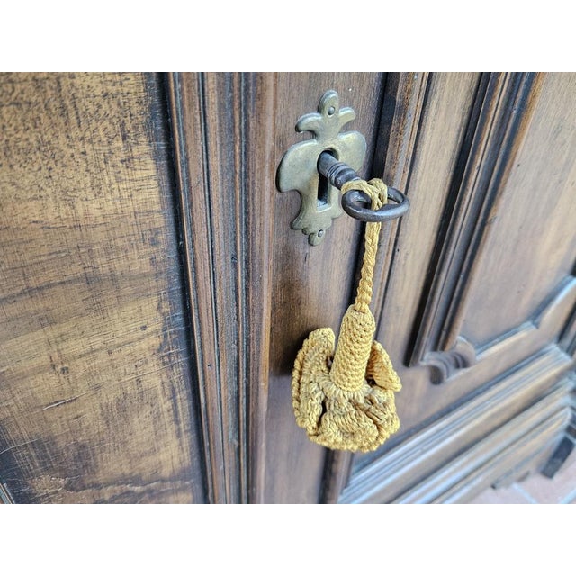 Venetian Sideboard in American Walnut, 1950s For Sale - Image 17 of 18