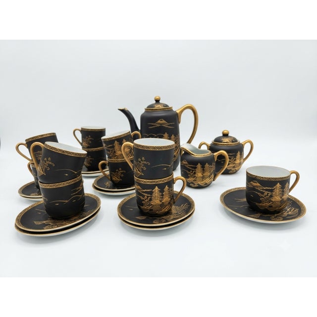 Mid-Century Modern Japanese Porcelain Coffee Set, 1960s, Set of 25, in Very Good conditions. Designed 1960 to 1969