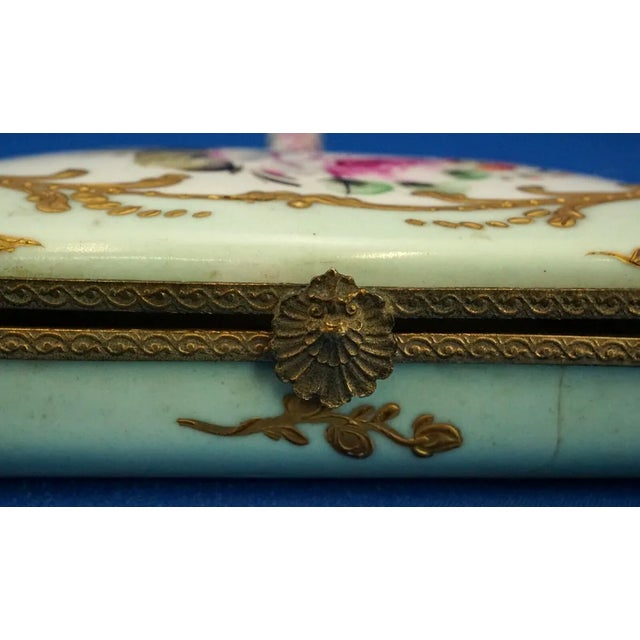Empire Style Porcelain Hand-Warmer Box from Sevrès Manufacture, Paris, France, 18th Century For Sale - Image 12 of 18