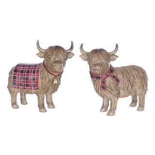 Highland Cow Winter Figurine (Set of 2) For Sale