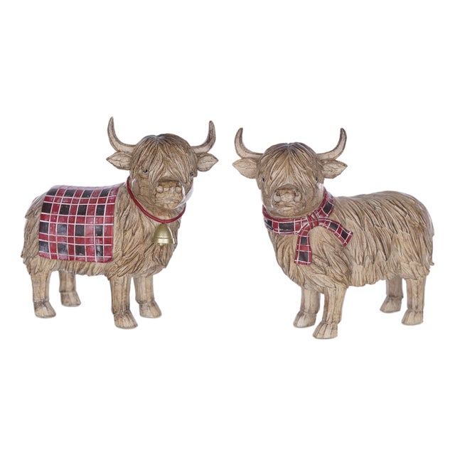 Highland Cow Winter Figurine (Set of 2) For Sale