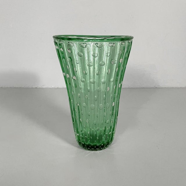 Mid-Century Modern Italian Oval Vase in Green Glass, 1980s For Sale - Image 3 of 9