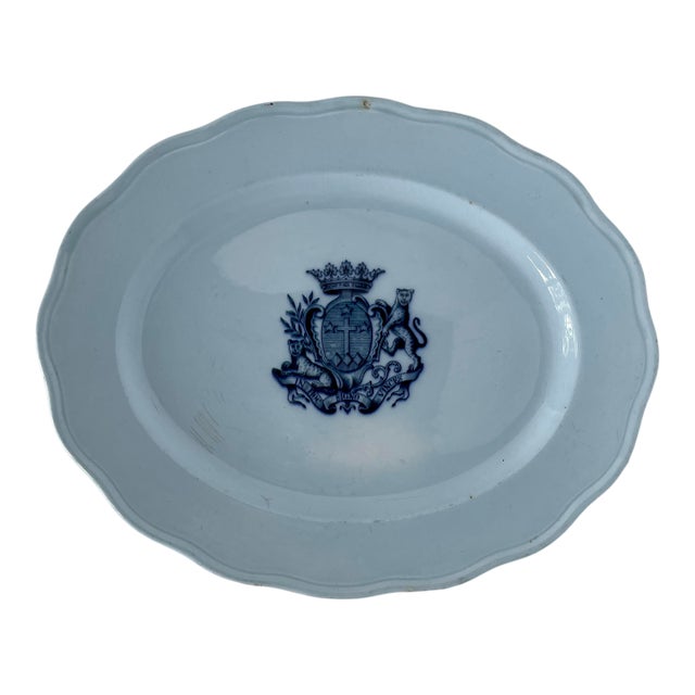 1868 English Baby Blue Flow Ware Heraldic Platter With Leopards & Crown - For Sale