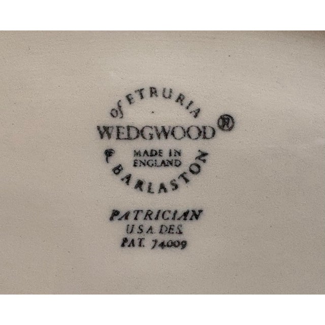 Traditional 1980s Wedgwood of Etruria & Baralaston Patrician Oval Serving Bowl For Sale - Image 3 of 3