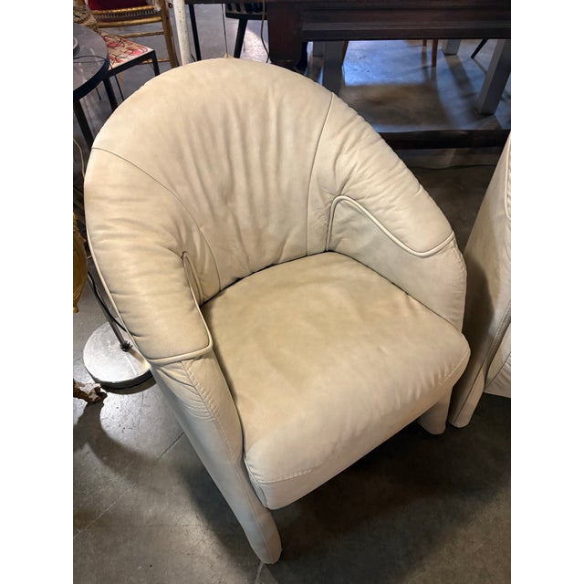 Pair 1990s Post Modern Italian Leather Nicoletti Club Chairs For Sale In New York - Image 6 of 9