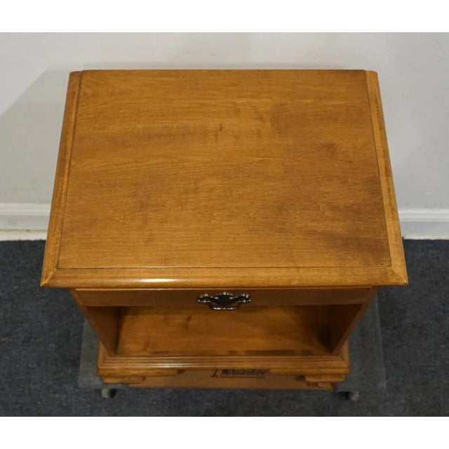 Ethan Allen Late 20th Century Ethan Allen Heirloom Nutmeg Maple Colonial Early American 22" Open Cabinet Nightstand For Sale - Image 4 of 13