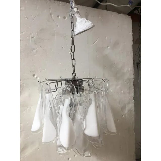 Glass Italian White and Transparent Murano Glass Chandelier by Simoeng For Sale - Image 7 of 8