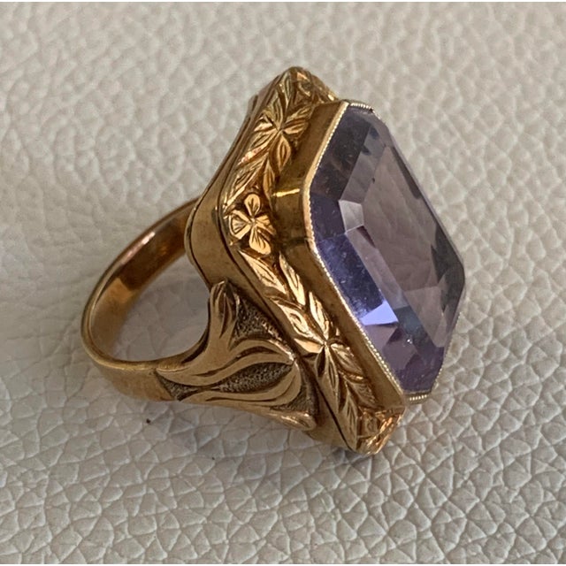 Early 20th Century Antique 14k Gold and Amethyst Ring – Size 6 For Sale - Image 5 of 11