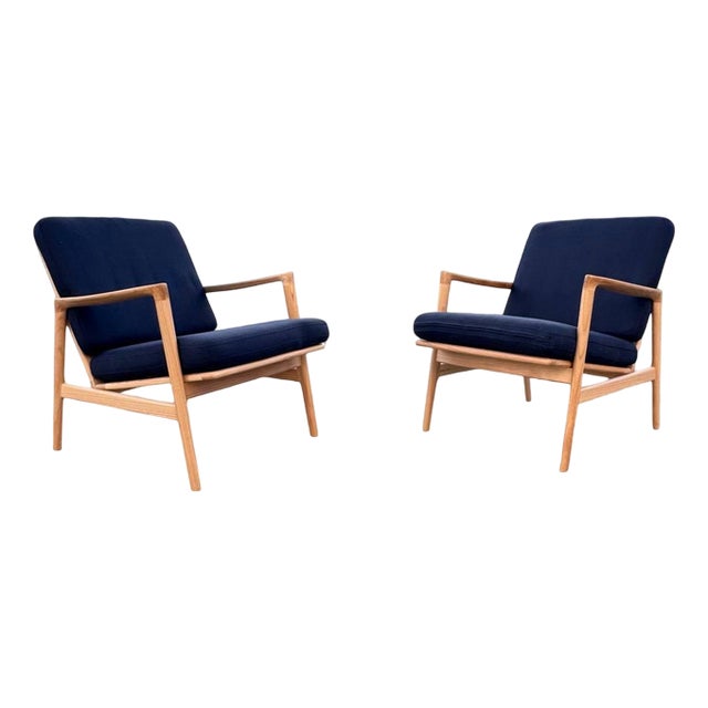 Set of Modern Scandinavian Armchairs 300-139 by Stefan / Jarl For Sale