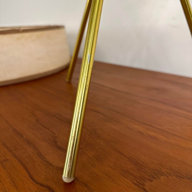 Gerald Thurston for Lightolier “Tripod” Mid-Century Table Lamp For Sale - Image 9 of 12
