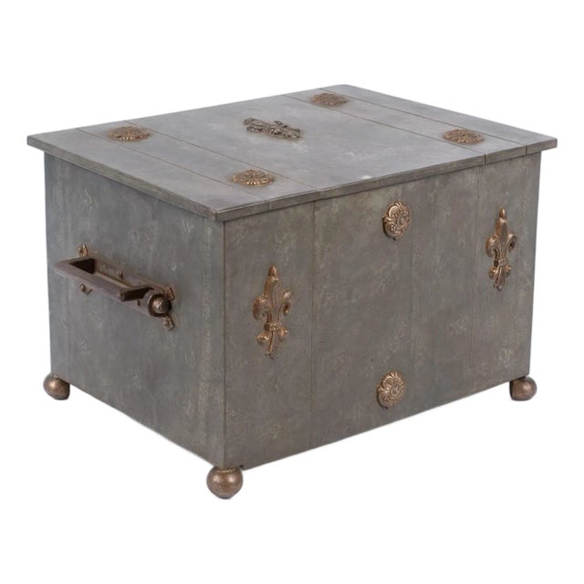 Vintage English Metal-Lined Storage Trunk/Bin For Sale