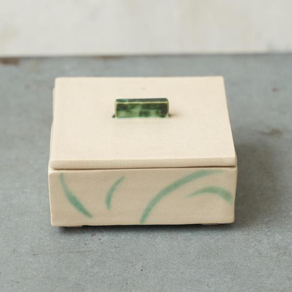 1920s Art Deco Lidded Ceramic Box, 1930s For Sale - Image 5 of 9