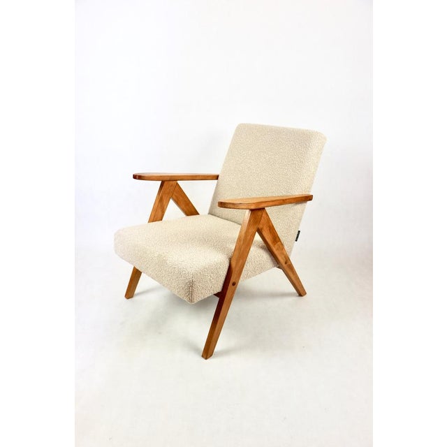 1970s Model B-310 Chair in Beige Boucle, 1970s For Sale - Image 5 of 12