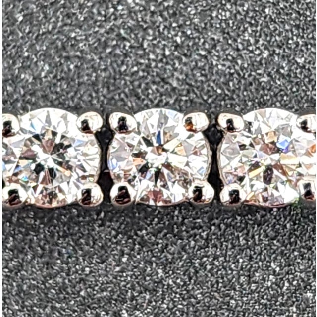 4.89 Ct Diamond Tennis Bracelet For Sale - Image 4 of 8