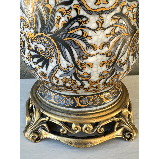 Vintage Early-Mid 20th Century Hand Painted White, Blue & Gold Porcelain and Brass Urn With Lid For Sale In Orlando - Image 6 of 12