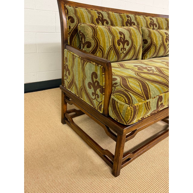 Mid-Century Modern Bernhardt Hibriten Loveseat, Lee Jofa Printed Velvet For Sale - Image 3 of 8