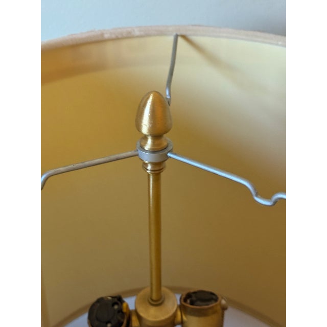 1960s 1960s Hollywood Regency Ceramic Lamp, Pale Orange With White Chinoiserie Decoration. Terra Cotta Base. Original Lampshade With Greek Key Tape Trim For Sale - Image 5 of 9