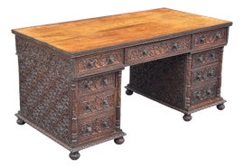 Example of Partner Desks