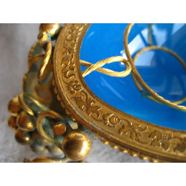 French Large Bleu Opaline Egg Box With Perfume Bottles View of Paris 19 Century For Sale - Image 12 of 12