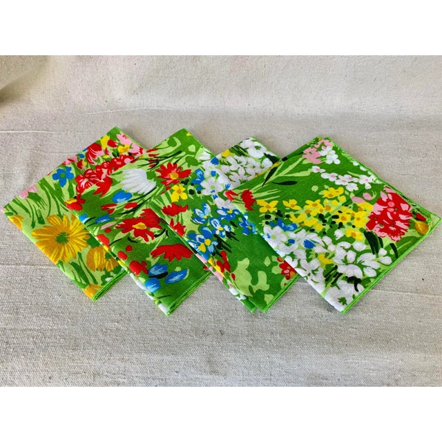 Textile Vintage Set of 4 Floral Dinner Napkins For Sale - Image 7 of 7