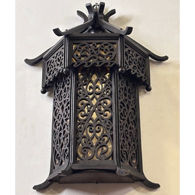 Traditional Early 20th Century Asian Wood and Mica Wall Lantern Sconce For Sale - Image 3 of 5