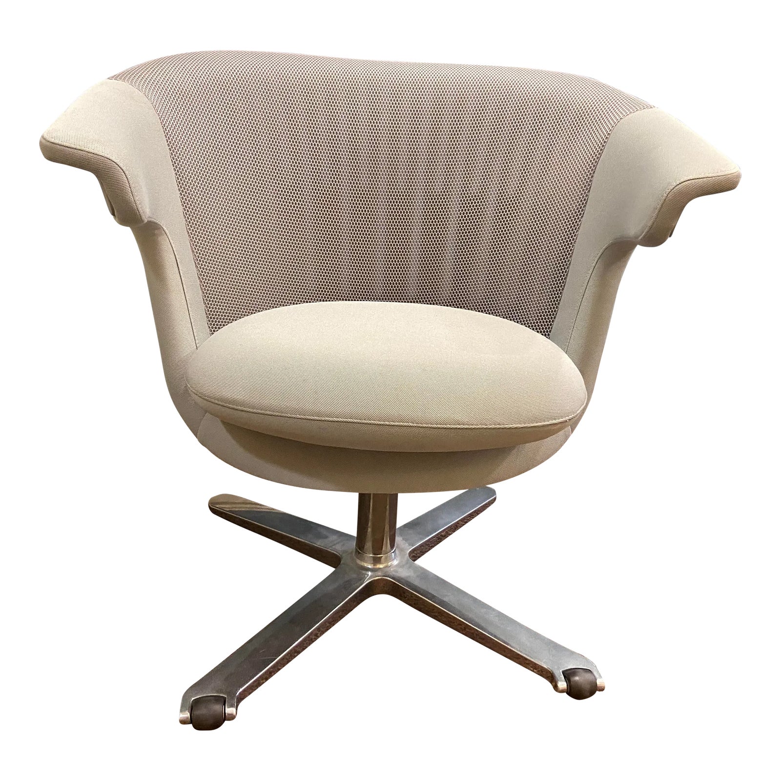 2000s I2i Steelcase Lounge Chair Chairish