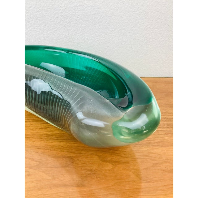 Green Vintage 1930s Alfredo Barbini Italian Mid Century Modern Freeform Murano Art Glass Vessel Bowl For Sale - Image 8 of 14