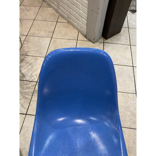 DSR Eiffel Chair in Blue Fiberglass by Charles and Ray Eames for Herman Miller, 1950s For Sale - Image 6 of 17