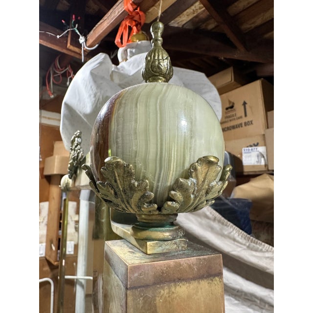 Hollywood Regency Style Hall Brass Mirror With Marble Console For Sale - Image 11 of 11