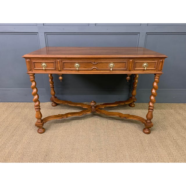 Barley Twist Side Table in Walnut, 1900 For Sale - Image 15 of 17