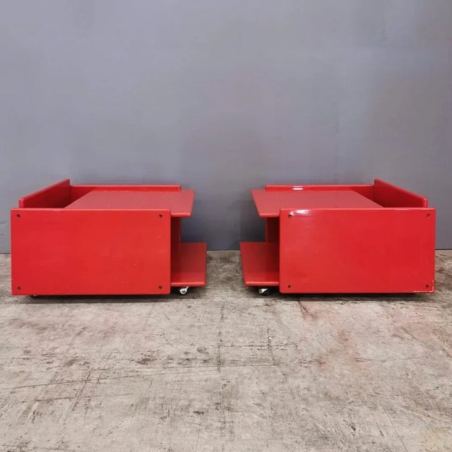 Bedside Tables in Rosso Lacqued Wood by Kazuhide Takahama, 1970s, Set of 2, in Good conditions. Designed 1970 to 1979 I...