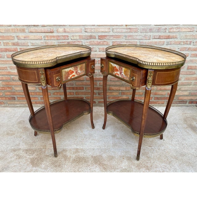 Mid 20th Century Carved Wood Kidney Shaped Bedside Tables with Bronze and Marble Top, Set of 2 For Sale - Image 18 of 18