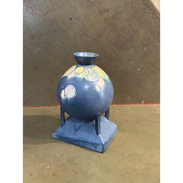 1920s 1920s Roseville Futura "Balloons" Vase 404-8 For Sale - Image 5 of 6