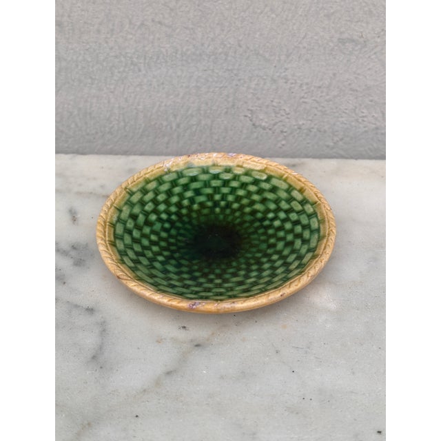 Etruscan Majolica geometrical butter pat circa 1890.