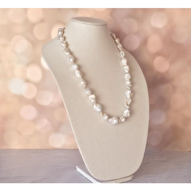 Exceptional Large Natural Baroque Pearl Necklace 29.5" – 14k White Gold Clasp For Sale - Image 4 of 8