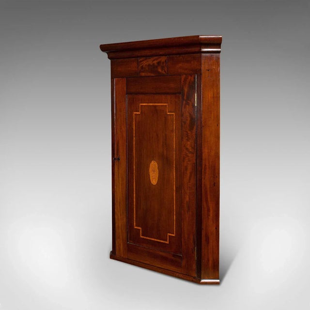 C. 1800 Georgian Walnut and Mahogany Inlay English Antique Corner Cabinet For Sale - Image 6 of 13