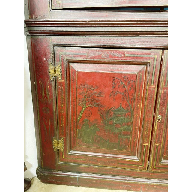 19th Century American Southern Plantation Chinoiserie Decorated Corner Cupboard For Sale In Boston - Image 6 of 11