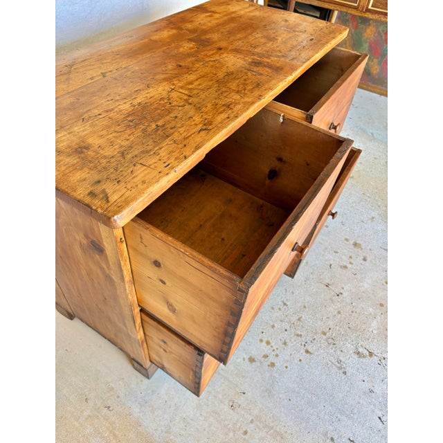 Wood 20th Century French Pine Four Drawer Chest For Sale - Image 7 of 11