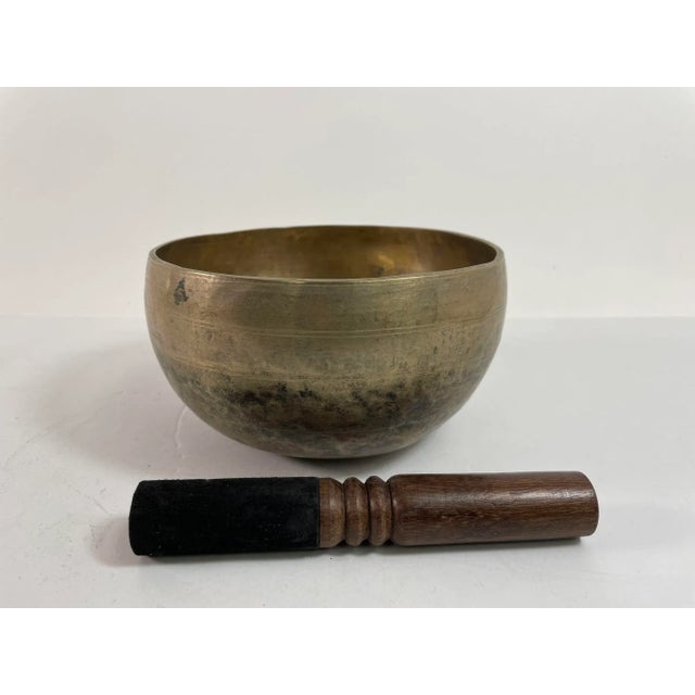 Mid 20th Century Asian Bronze Singing Hammered Bowl 1950s For Sale - Image 5 of 12