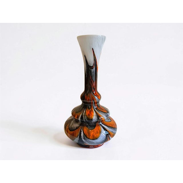 1980s Opaline Glass Vase attributed to Carlo Moretti, 1970s For Sale - Image 5 of 10