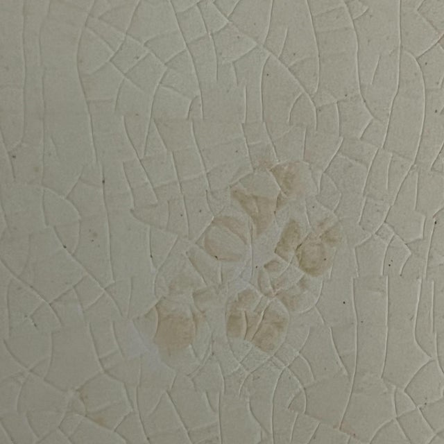 Ceramic Vintage Wedgwood, Discontinued “Gordon” Pattern Dinner Plates – Circa 1940’s - Set of 6 For Sale - Image 7 of 8