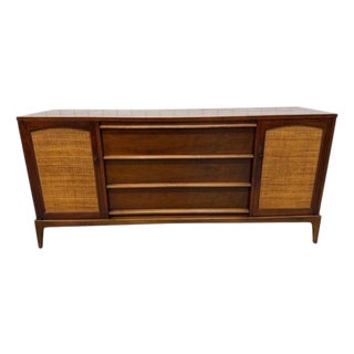 Mid-Century Modern Lane Rhythm Walnut Sideboard - Refinished! For Sale