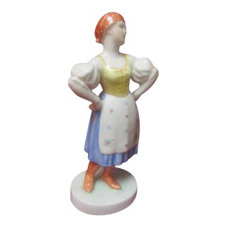 Herend Porcelain Hungarian Vintage Folk Peasant Figurine For Sale