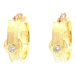 Late 20th Century Pair of Florentine Finish Hoops With Diamond