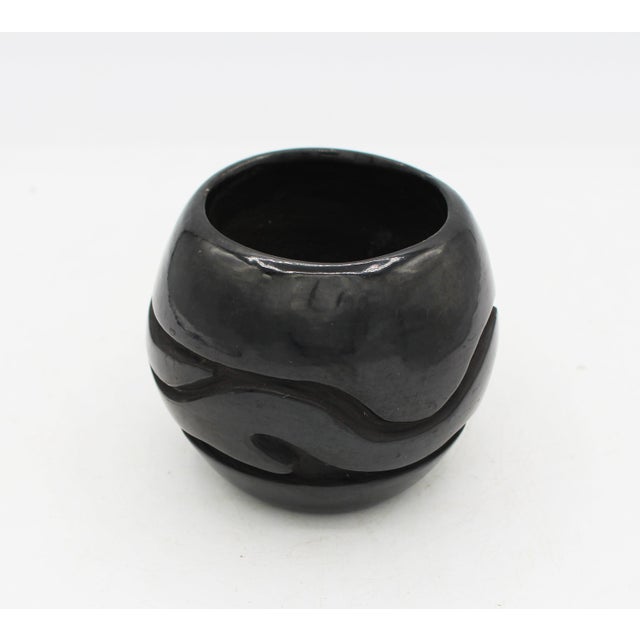 Circa 1980s-90s Howard Naranjo Blackware Pottery Low Vase or Bowl For Sale - Image 4 of 8