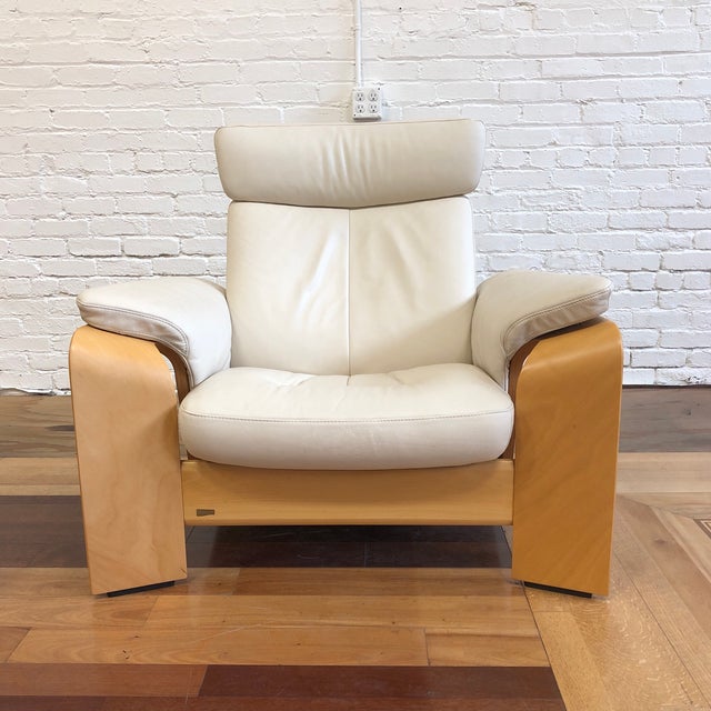Ekornes Stressless Pegasus Large Leather Arm Chair. Chairish