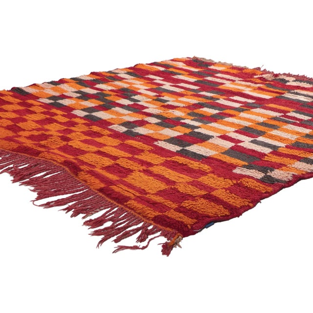 Red Vintage Checkered Boujad Moroccan Rug - 04'09 X 05'03 For Sale - Image 8 of 10