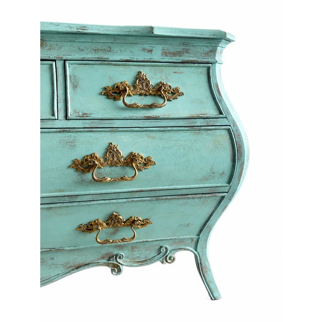 French Provincial Hooker Furniture Turquoise Bombe Dresser – Hand Finished 7 Drawer French Provincial Chest, Ornate Gold Hardware For Sale - Image 3 of 11