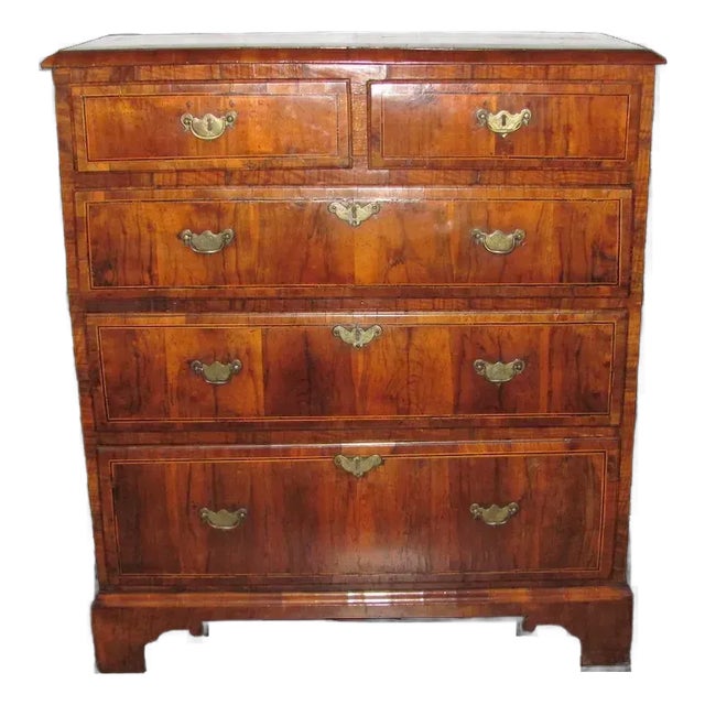 Antique English Walnut George II Chest of Drawers Circa 1730 For Sale